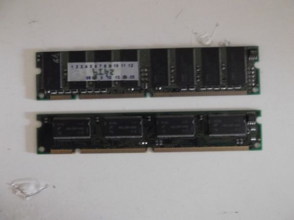 Pente de Memoria DIM/64MB